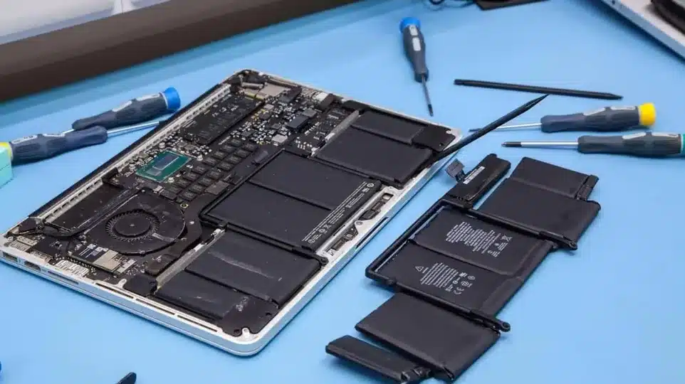 laptop-battery-replacement-brisbane-workshop